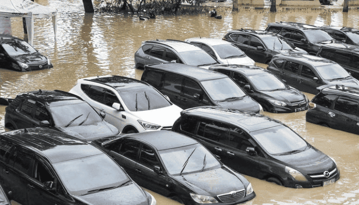 Pertanda Mobil Bekas Pernah Kena Banjir: Kenali sebelum Beli untuk Mudik Lebaran