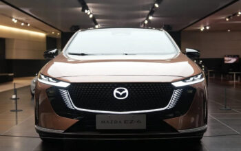 Tampilan mobil Mazda EZ-6 yang diperlihatkan di akun humas perusahaan di platform X. (Akun X @Mazda_PR)